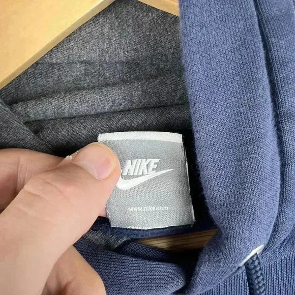 00s Nike Vintage Pullover Hoodie - Classic Style - Picture 7 of 8